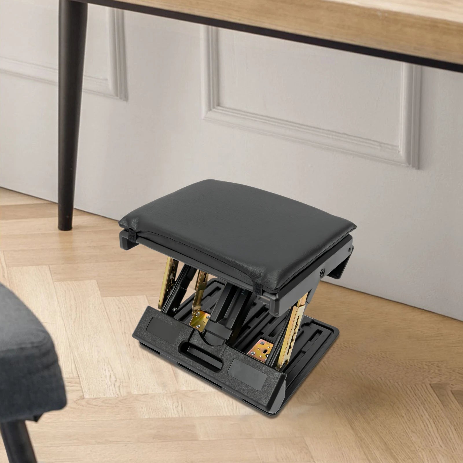 Ergonomic Foldable Footrest 4 Level Height and Angle Adjustable Foot Rest Portable Footrest for Cars Outdoor Activities